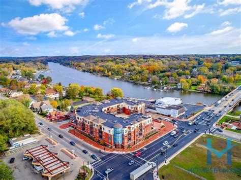 Gaslight, Algonquin, Illinois - July 2018 | Algonquin, IL Patch