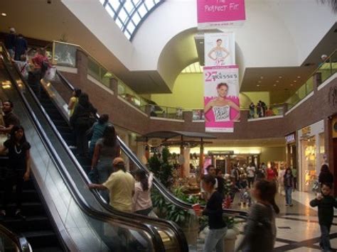 Shop Your Heart Out! Glendale Galleria To Be Renovated | LAist