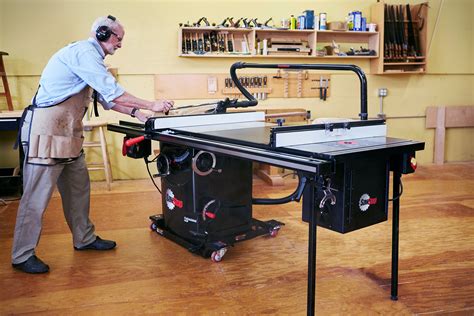 SawStop TGP2 27” In-Line Router Table | The Woodsmith Store