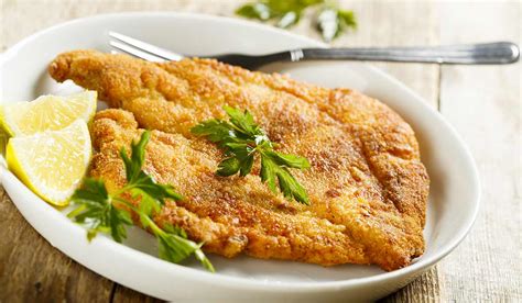 Cotoletta alla Milanese: Italian Recipe | Sanpellegrino