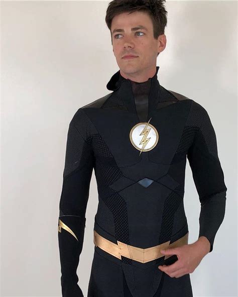 Grant Gustin trying out a Black Flash Suit from a Season 4 & 5 fitting ...