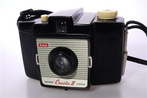 Kodak Brownie Cresta II 120 Camera - Camera House