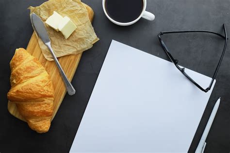 Premium Photo | Fresh pastries on the table. french flavored croissant for breakfast.