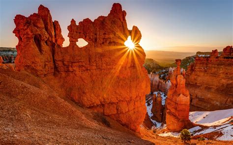 Red rocks mountains, sun rays, Bryce Canyon National Park, USA wallpaper | nature and landscape ...