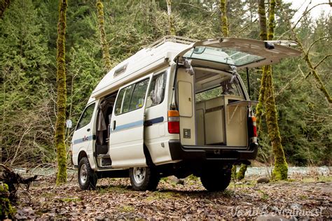 1994 TOYOTA Hiace 4wd Camper Van — Vanlife Northwest