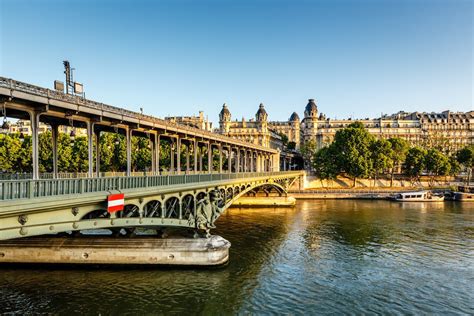 Here are 5 of the Most Beautiful Bridges in Paris - Paris Perfect