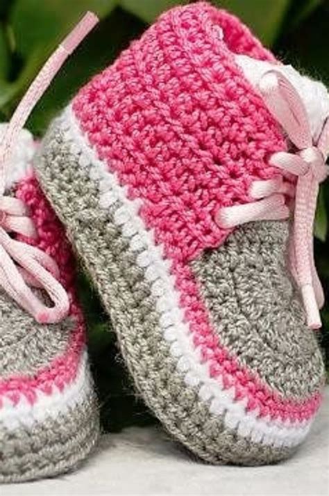 Knitting Patterns Baby Booties Youtube at Philip Oaks blog