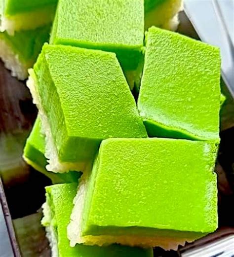 Resepi Kuih Seri Muka Pandan \'Step By Step\', Hijaunya Tebal & Lembut!