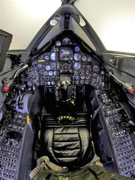 Cockpit of SR-71 Blackbird | Sr 71 blackbird, Sr 71, Lockheed