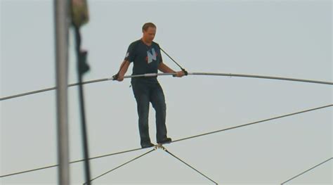 Longest tightrope walk: Nik Wallenda breaks Guinness World Records ...