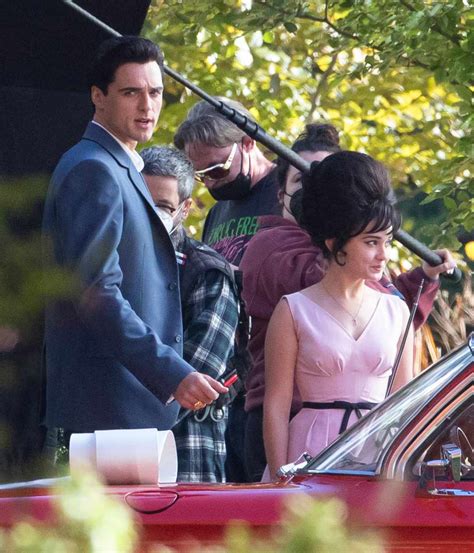 See Jacob Elordi and Cailee Spaeny as Elvis and Priscilla Presley on Set