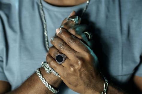 The 18 Best Men's Jewelry Items To Wear in 2022 - The Manual