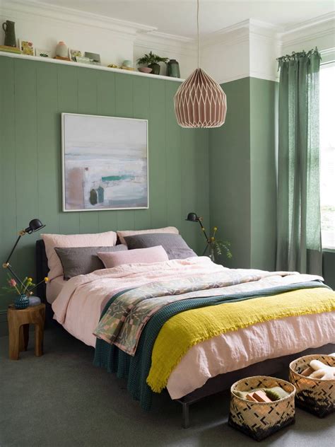 53 Green Bedrooms With Tips And Accessories To Help You Design Yours | Slaapkamerideeën ...