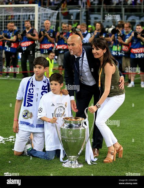 Zinedine zidane and véronique fernandez hi-res stock photography and ...