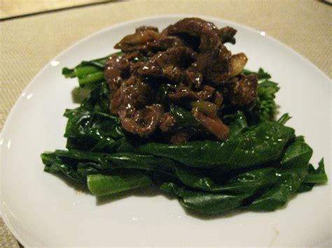 Stir Fried Beef with Gai Lan - Gow's Takeout