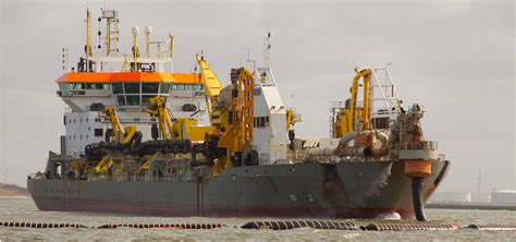 Various Hopper Dredgers available for Charter - Van Loon Maritime Services B.V.