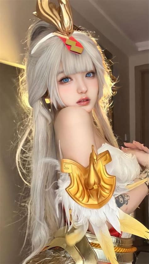 Ghim của Breathe Nine trên Cosplay trong 2023 | Dễ thương, Tạo dáng chụp ảnh cho nữ, Con gái