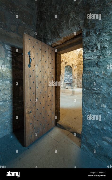 Craigmillar castle interior hi-res stock photography and images - Alamy