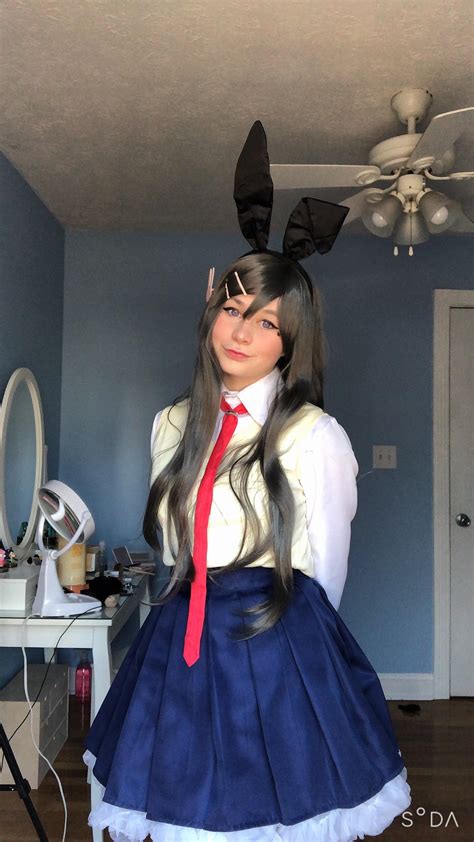 My Mai-San cosplay! 🥺🥺💞 : r/SeishunButaYarou