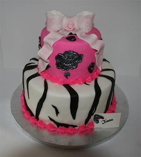 Diva Birthday Cake - CakeCentral.com