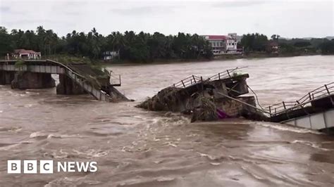 Kerala floods: Eyewitness accounts from BBC reporters - BBC News