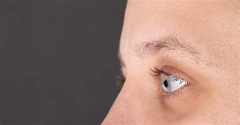 Corneal Abrasion Treatment: How to Relieve the Symptoms?