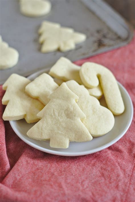 Soft Cut Out Sugar Cookies – Mildly Meandering