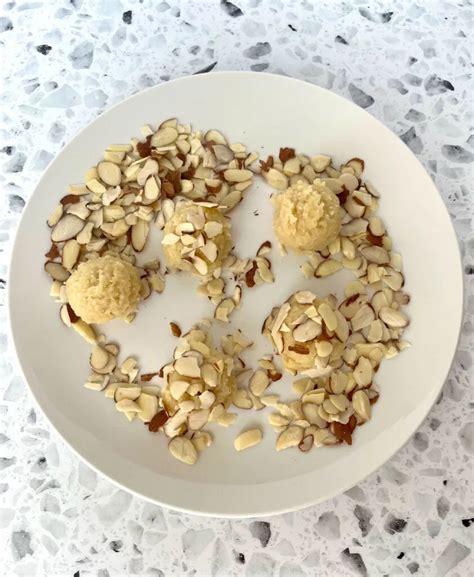 Easy 6 Ingredient Classic Greek Almond Cookies Recipe - joinmeinthekitchen.com