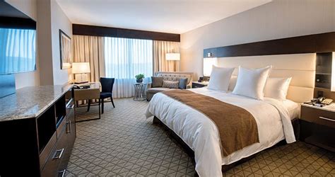 Mohegan Sun Guestrooms – Hospitality | R2 Interiors