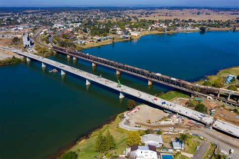 Construction progress photography of the new Grafton Bridge - Port ...