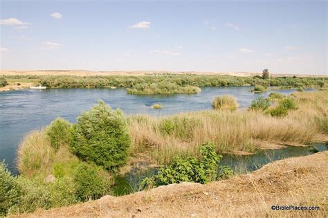 Picture of the Week: Euphrates River - BiblePlaces.com