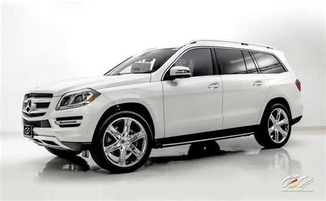 Mercedes-Benz GL450 with Custom Wheels - CEC - Los Angeles,CA ,US - #236098