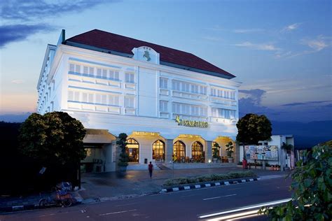 D'Senopati Malioboro Grand Hotel - UPDATED 2022 Prices, Reviews ...