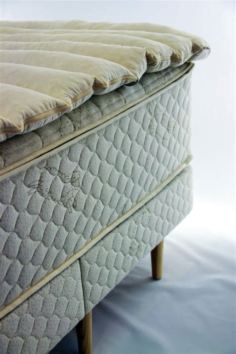 Luxurious 100% Natural Talalay Latex Mattress Toppers | FloBeds