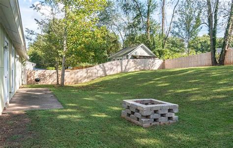 Cinder Block Fire Pit (DIY Design Ideas)