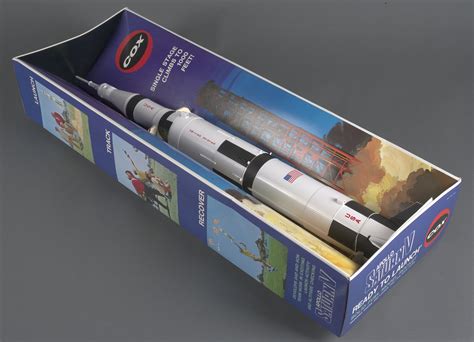 Rocket, Flying Model Kit, Saturn V | National Air and Space Museum