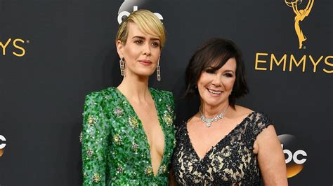 Emmys 2016: Sarah Paulson and Marcia Clark Walk Red Carpet Together