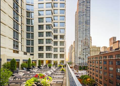 Courtyard Chicago Downtown River North - BRE Hotels & Resorts