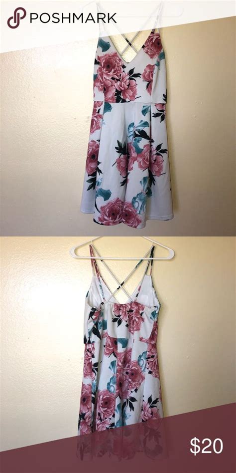 Floral papaya dress | Papaya dresses, Flowy floral dress, Clothes design