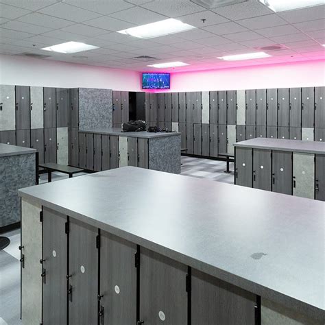 Locker Rooms | MUV Fitness | Best Gym in Beaverton