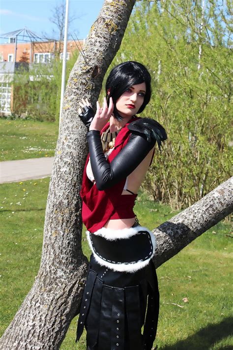 Cosplay Post - Morrigan (Dragon Age) - Michelle Louring