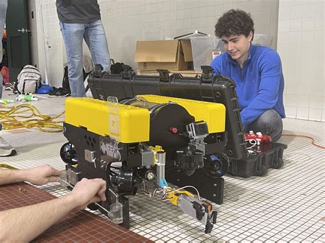 Underwater ROV Project Resurfaces for Competition