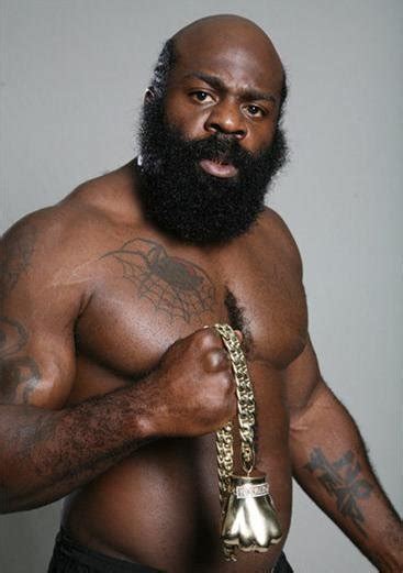 MMA/Streetfighter Kimbo Slice to Try Pro Boxing Next