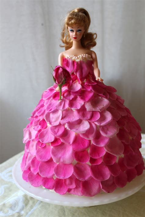 Barbie Cake | Recipemuse