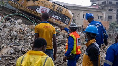 Nigeria: Two dead after Lagos building collapse | Africanews