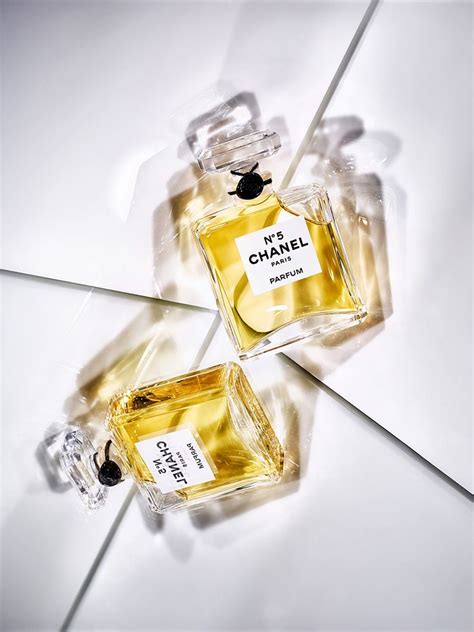 CHANEL NO 5 on Behance | Chanel no 5, Ramadan photos, Perfume