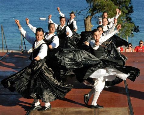 Galicia Folk Dance - Spain - Photograph at BetterPhoto.com | Folk dance, Cultural dance, Spain ...