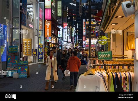 Myeongdong shopping district hi-res stock photography and images - Alamy