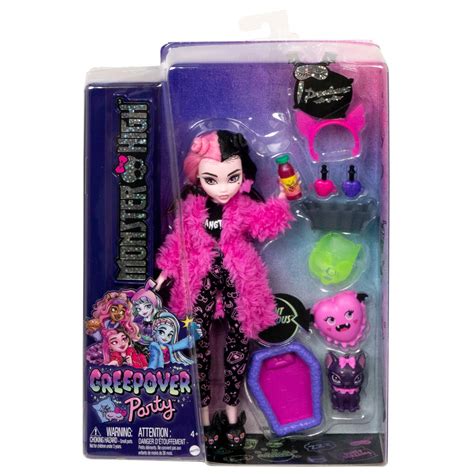 Monster High Creepover Party dolls Twyla, Draculaura, Clawdeen and ...