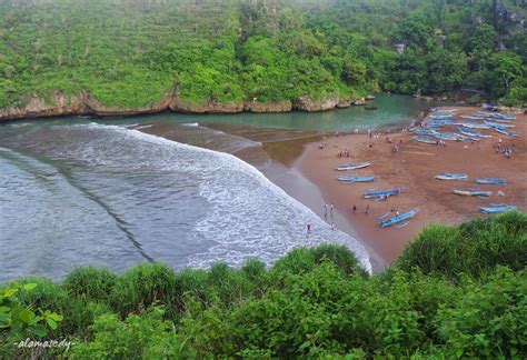 PANTAI BARON: TEMPAT MATA AIR DARI GUNUNG SEWU - alaMasEdy